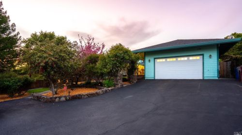 7440 Lynch Rd, Sebastopol, CA 95472-4470