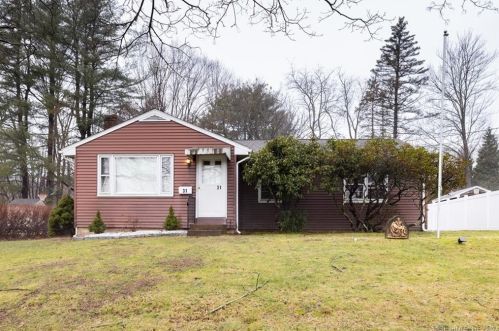 31 High St, Middletown, CT 06457-3741
