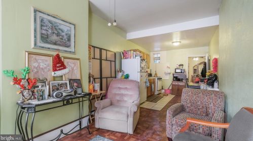 2408 4th St, Philadelphia PA  19148-3905 exterior