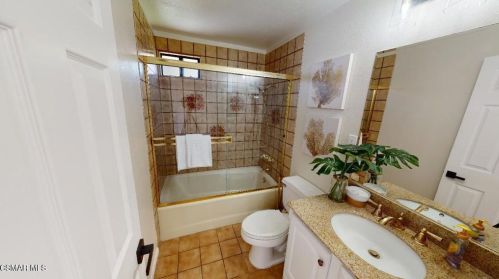 2007 Rhoda St, Simi Valley CA 93065-3539 exterior