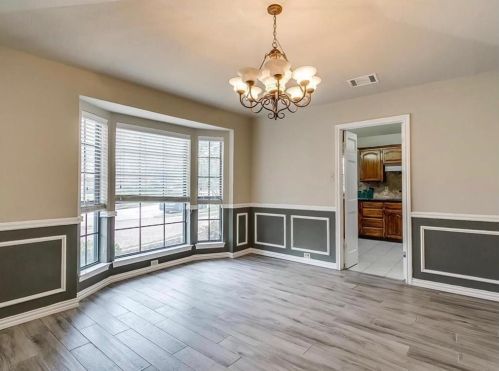 2207 Creekview, Carrollton TX  75006-1901 exterior