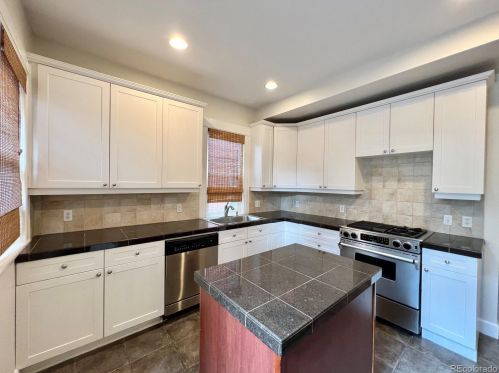 2001 Gaylord St, Denver CO  80205-5621 exterior