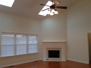 2904 Schoolside St, Murfreesboro TN  37128-5808 exterior