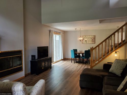 9947 Fillmore St, Minneapolis, MN 55434-3552