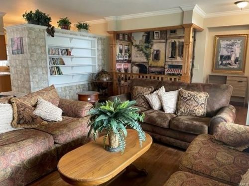 219 Bluffview Ct, Old Alexandria, MO 63379-2012