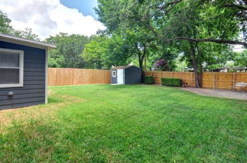 3133 Willing Ave, Fort Worth TX  76110-3833 exterior