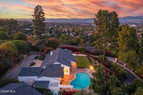 4624 Gable Dr, Van Nuys, CA 91316-4356