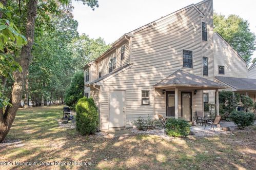 216 Pine Meadow Ct, Jackson Twp, NJ 08527-2568