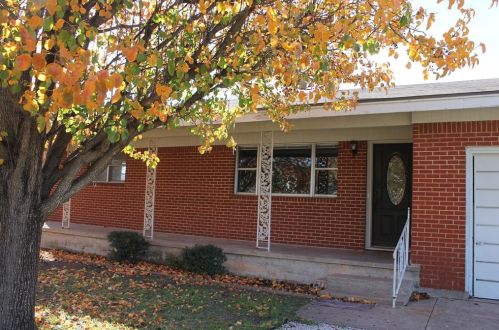 405 San Jacinto St, Whitney, TX 76692-2361