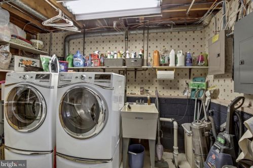 176 Berrywood Dr, Severna Park MD 21146-2033 exterior