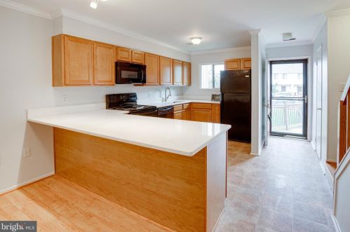 15246 Coachman Ter, Woodbridge, VA 22191-3912