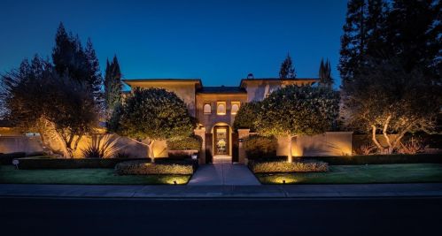 7613 Spy Glass Dr, Modesto, CA 95356-9583