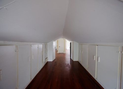 944 Burns Dr, Atlanta GA  30310-4632 exterior