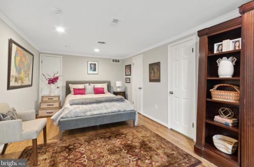 122 The Mews, Tavistock NJ 08033-1343 exterior