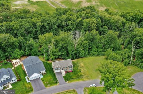 335 Phillips St, Fredericksburg, VA 22405-2715