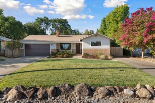 8360 Madison Ave, Fair Oaks, CA 95628-3824