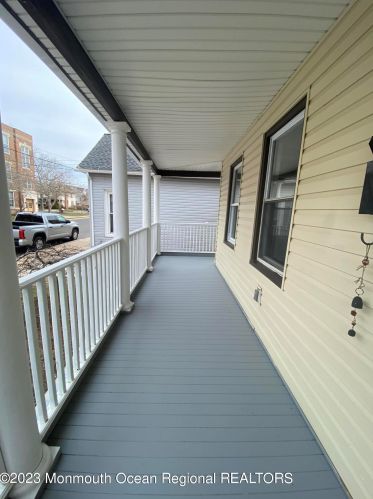 53 River St, Tinton Falls NJ  07701-1334 exterior