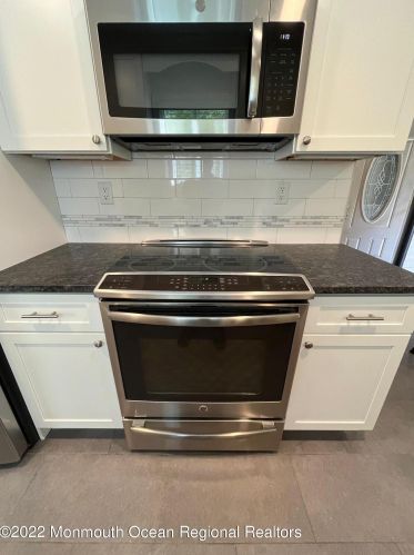 20 Hanover Ct, Tinton Falls NJ 07701-5421 exterior