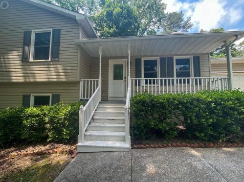 2281 Rockwell Dr, Buford, GA 30519-6441