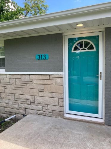 313 53rd Ave, Gary, IN 46410-1532