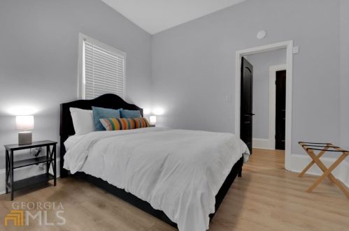 1392 Bryan Ave, Atlanta GA  30344-2665 exterior