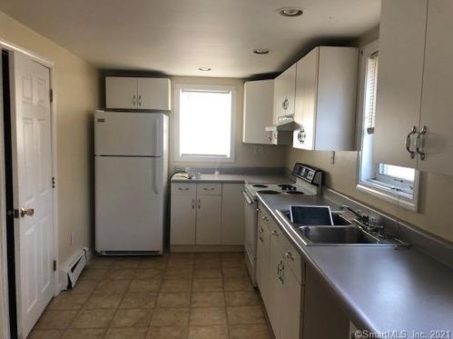 8 Ballouville Rd, Killingly, CT 06241-1200