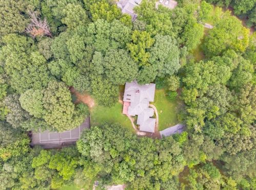 5025 Meadowbrook Cir, Suwanee, GA 30024-1962