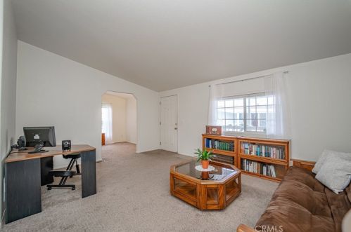 27 Spruce Via, Anaheim CA  92801-1043 exterior