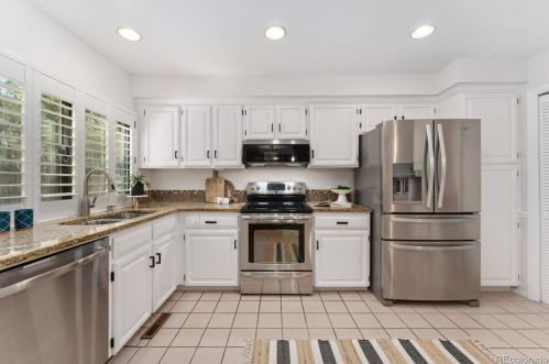 8107 Phillips Cir, Englewood CO 80112-3254 exterior