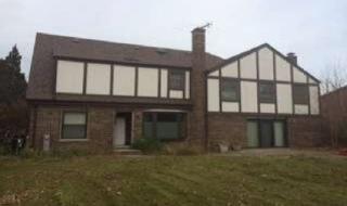 4027 Chester Dr, Glenview, IL 60026-1048