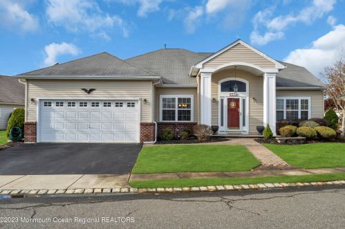 20 Trevi Ct, Lakehurst, NJ 08759-6266