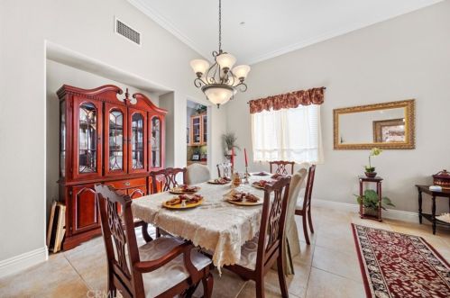11364 Pondhurst Way, Riverside CA  92505-3471 exterior