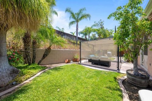 17890 Cedarwood Dr, Riverside CA  92503-7041 exterior