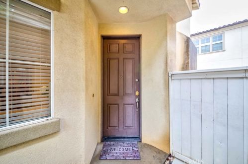 5660 Sprague Ave, Cypress, CA 90630-2365