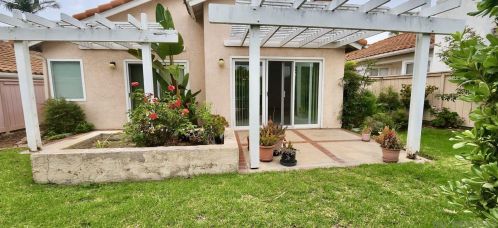 1888 Timber Trl, Vista CA 92081-7326 exterior