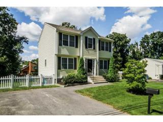 67 Charlestown Ave, Warwick, RI 02889-5501