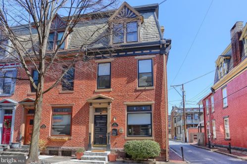 1515 Penn St, Harrisburg, PA 17102-2540