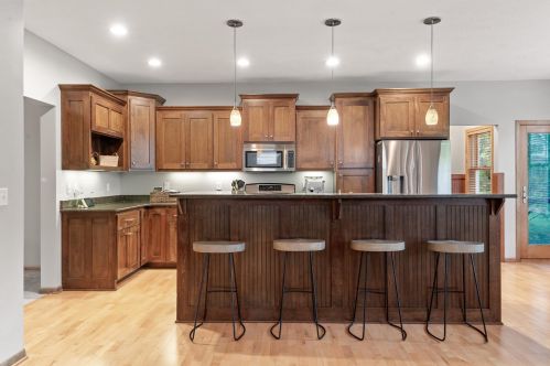 2332 Fieldstone Curv, Saint Paul MN  55129-6218 exterior