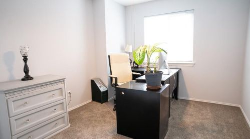 8113 Doe Mdw Dr, Austin TX  78749-2866 exterior