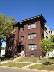 1577 Ashland Ave, Saint Paul MN  55104-6719 exterior