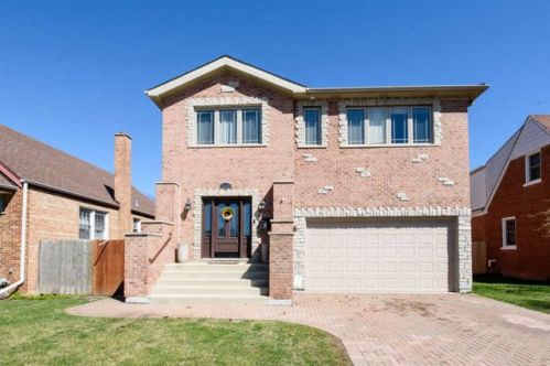 7642 Kedzie St, Niles, IL 60714-2567