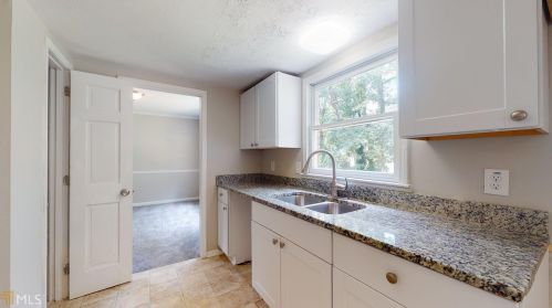 4100 Coatsworth Dr, Rex GA 30273-1500 exterior