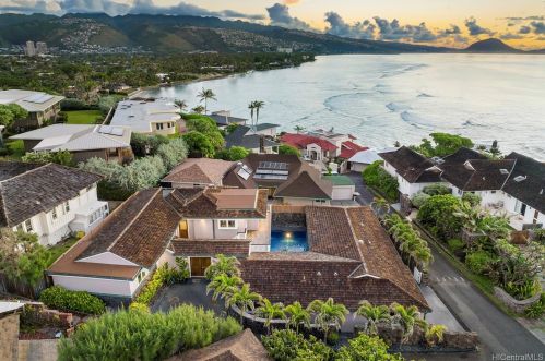 4140 Black Point Rd, Honolulu, HI 96816-4818
