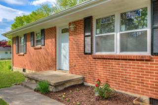 6011 Amber Brook Dr, Hixson TN  37343-3359 exterior