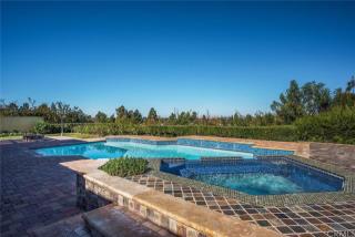 18751 Via San Marco, Irvine CA  92603-3436 exterior