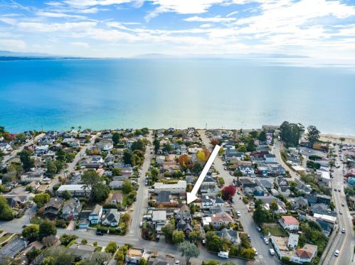 217 Saxon Ave, Capitola, CA 95010-3449