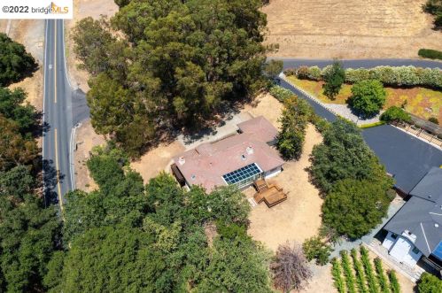 6 Pillon Real, Concord CA  94523-1622 exterior