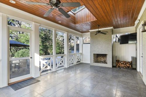 414 Brentwood Dr, Atlanta GA  30305-3205 exterior