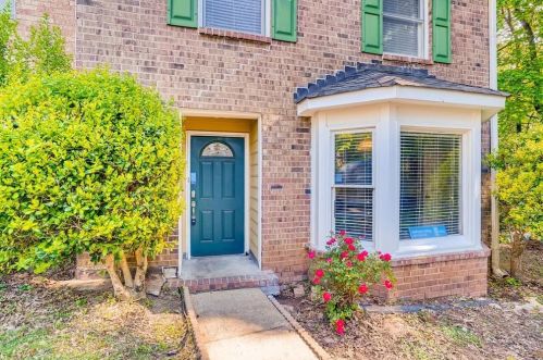 1789 Twin Brooks Dr, Marietta, GA 30067-7867