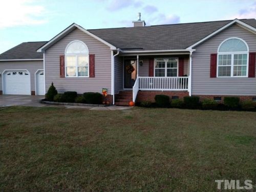 108 Country Day Cir, Selma, NC 27576-5628
